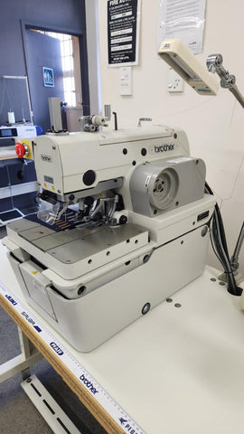 Second-Hand Brother Keyhole Machine